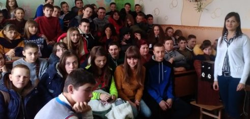 Всеукраїнський тиждень права: лекції про адміністративну відповідальність неповнолітніх та правові тренінги