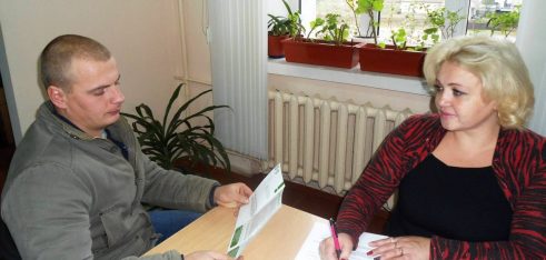 Фахівці бюро правової допомоги надавали консультації в районних центрах зайнятості