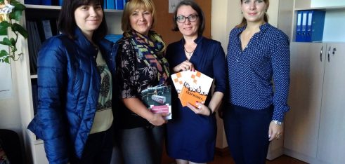 Правова допомога для ВПО: у Регіональному центрі БВПД провели робочу зустріч з ГО «Крим SOS»