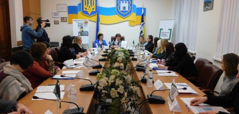 Ефективна взаємодія: у Житомирі обговорили нові можливості захисту від домашнього та гендерного насильства