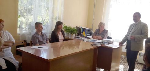 Фахівці Ужгородського МЦ продовжують правопросвітницьку кампанію