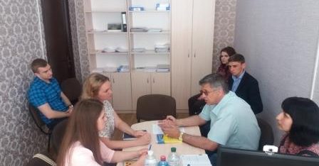 У Кременчуцькому місцевому центрі з надання БВПД  обговорювали шляхи удосконалення  надання безоплатної правової допомоги