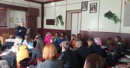 Працівники Першого полтавського місцевого центру провели майстер-клас для майбутніх юристів