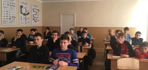 Студентам про поліцію: як поводитися з правоохоронцями?