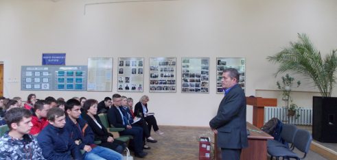 Випускникам розповіли як реалізувати своє право на працю