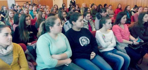 Про реформи органів юстиції розповіли студентам Ужгородського вищого комерційного училища