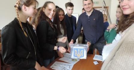 Про виборче право в деталях дізналися учасники ІІІ Полтавської правничої школи молодого юриста