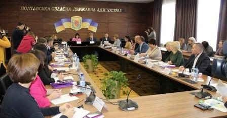 Про те як протидіяти домашньому насильству говорили під час круглого столу у Полтаві