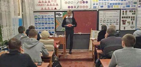 Про відповідальність власників транспортних засобів за вчинене правопорушення інформував Охтирський місцевий центр