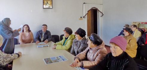 Заняття з правознавства для пенсіонерів в «Університеті третього віку» проводить Шосткинський   місцевий центр з надання БВПД