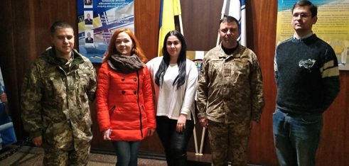 Порядок отримання земельних ділянок обговорили з військовослужбовцями в Одесі