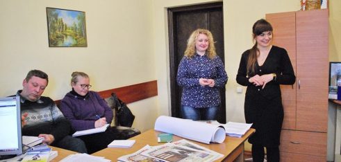 Представниці Регіонального центру з надання БВПД та Менського МЦ провели тренінг журналістам Менської районної газети «Наше слово»