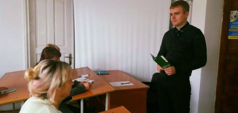 Про захист прав у разі насильства розмовляли із безробітними жінками у Бучацькому районному центрі зайнятості