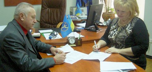 Тернопільська обласна служба зайнятості і Регіональний центр з надання безоплатної вторинної правової допомоги працюватимуть спільно