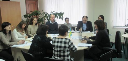 Планування діяльності центрів на 2017 рік: нарада з працівниками місцевих центрів
