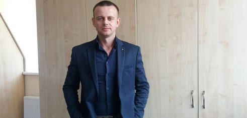 Адвокат допоміг жінці довести, що загиблий син був волонтером в зоні АТО