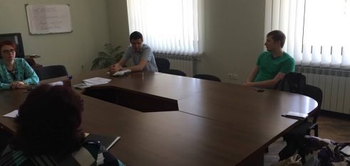 Фахівці Тернопільського місцевого центру долучилися до участі в семінарі для внутрішньо переміщених осіб та налагодили співпрацю з військовою частиною