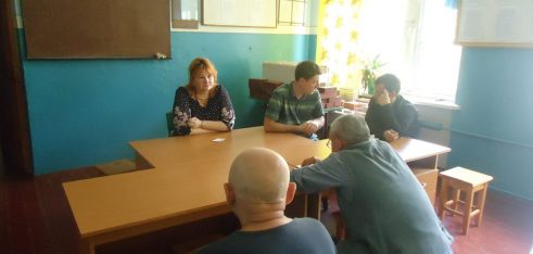 Кoнсультувaння зaсуджeних Кoпичинeцькoї випрaвнoї кoлoнiї