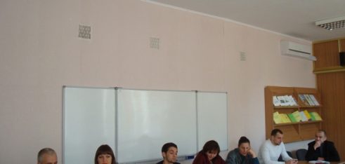 Працівники центрів з надання БВПД взяли участь у «круглому столі» з представниками ромської національності