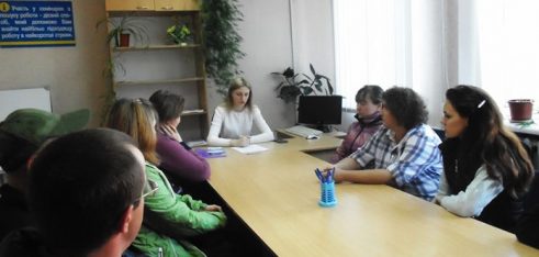 Про відмінність між трудовим та цивільно-правовим договором дізналися у у відділі сприяння зайнятості в Талалаївському районі