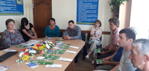 Які товари можна пересилати у міжнародних поштових та експрес-відправленнях?