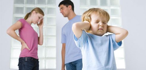 Яка відповідальність загрожує батькам за неналежне виховання дітей?