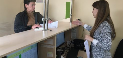 Рівненський місцевий центр прийняв десятитисячного клієнта