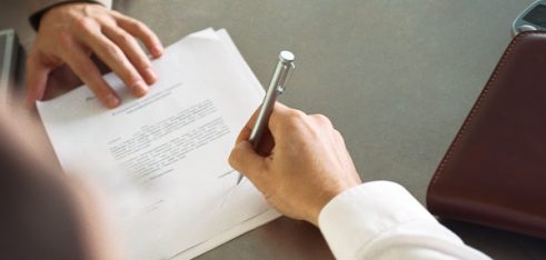 Договір довічного утримання: особливості укладання