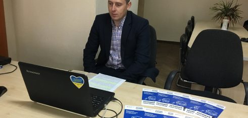 Говоримо про актуальне: у Рівненській обласній бібліотеці відбувся черговий вебінар