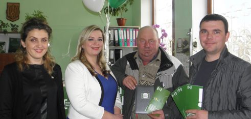 Сарненський місцевий центр прийняв десятитисячного клієнта