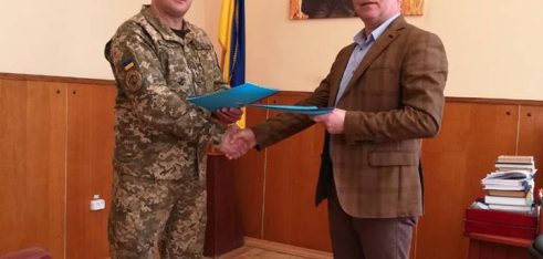Кам’янець-Подільський місцевий центр та військова частина домовились про співпрацю