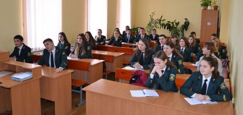 Правовий лікнеп для студентів провели у Кам’янці-Подільському