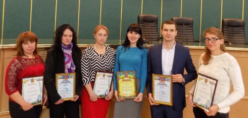 Кращих фахівців центрів з надання безоплатної вторинної правової допомоги Хмельниччини нагородили до Дня юриста