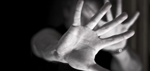 Насильство в сім’ї: як захистити себе та родину