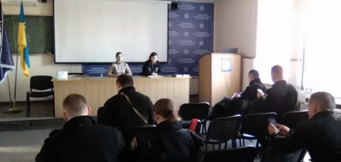 Патрульна поліція Маріуполя удосконалила свої знання щодо роботи системи БВПД