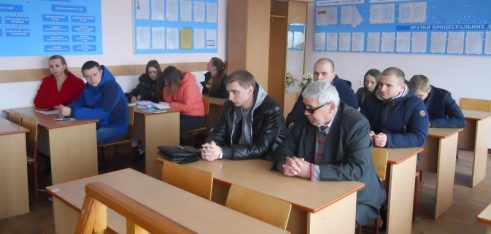 Фахівці системи БПД Хмельниччини спілкувалися зі студентами-правниками у МАУП