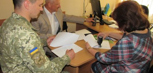 Військовослужбовці зможуть отримати правову допомогу безпосередньо у частині