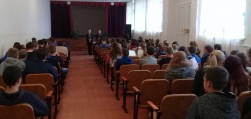 Права підлітків — тема зустрічі зі старосинявськими школярами