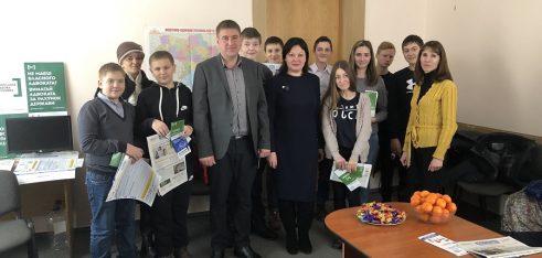 Як державні інституції допомагають громадянам реалізувати права