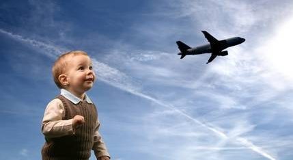 Стягнення аліментів з батьків, які працюють за кордоном