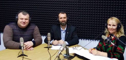 Участь у прямому ефірі в радіопередачі «Тема дня: Івано-Франківщина обирає Президента»