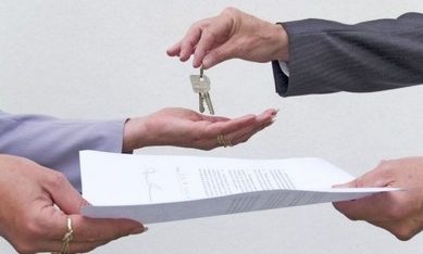 Успішна практика фахівців місцевих центрів: суд визнав право власності особи на кооперативну квартиру