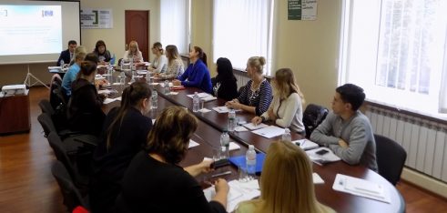 У Хмельницькому відбувся тренінг з кримінально-процесуальних питань для надавачів безоплатної первинної правової допомоги