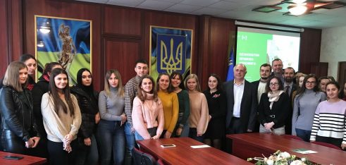 Зустріч з майбутніми правниками у форматі відкритого діалогу