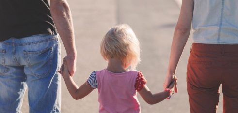 Що необхідно зробити, щоб усиновити дитину