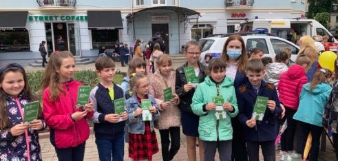 Міжнародний день захисту дітей на Івано-Франківщині: квести, акції, флешмоби та малюнки на асфальті
